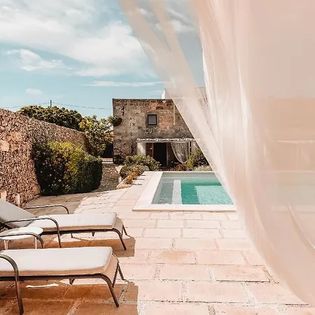 Masseria Palane Bed & Breakfast