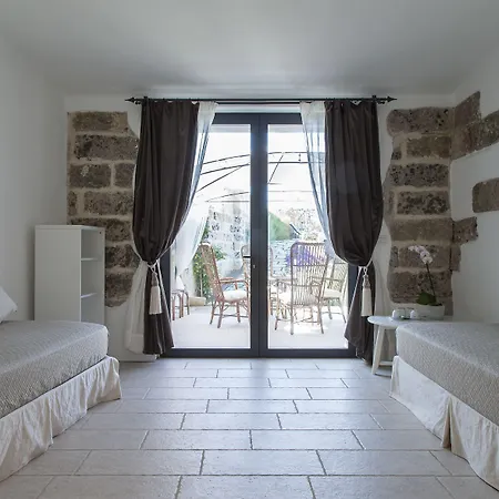 Masseria Palane Bed & Breakfast 4*